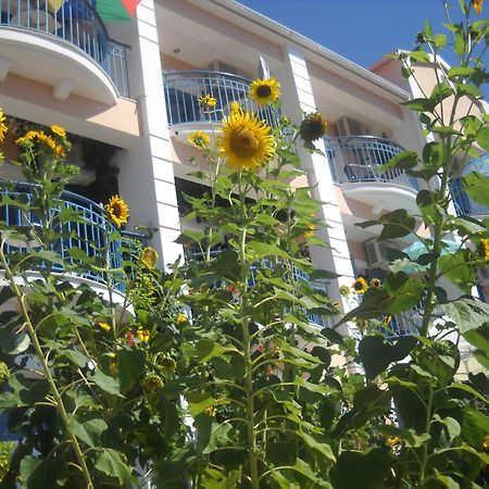 Olive Bay Hotel Agia Efimia Extérieur photo