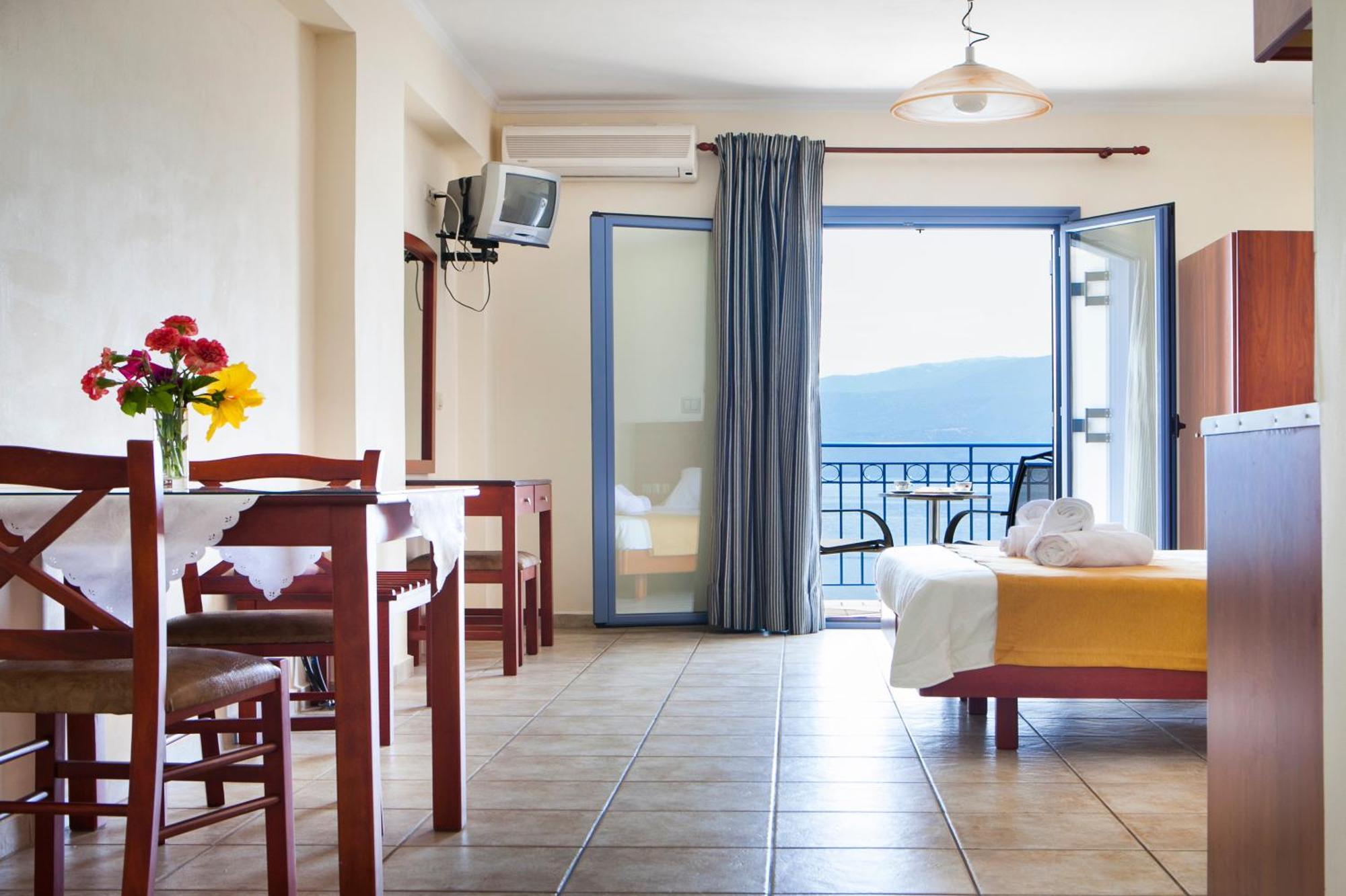 Olive Bay Hotel Agia Efimia Chambre photo