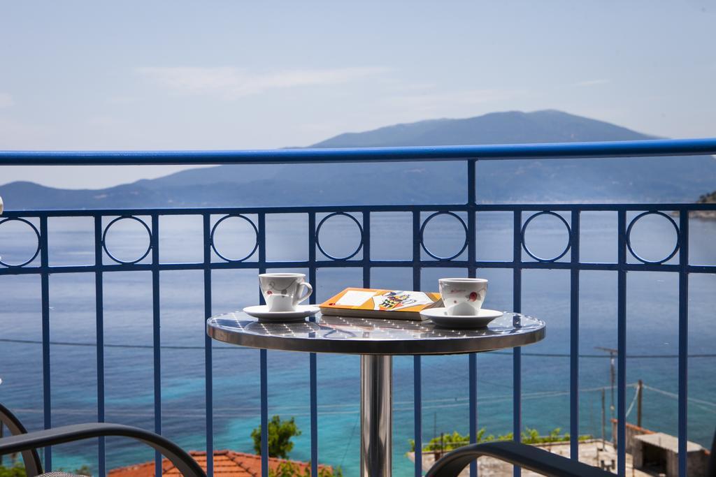 Olive Bay Hotel Agia Efimia Extérieur photo