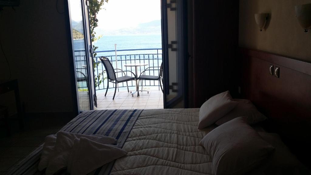 Olive Bay Hotel Agia Efimia Chambre photo