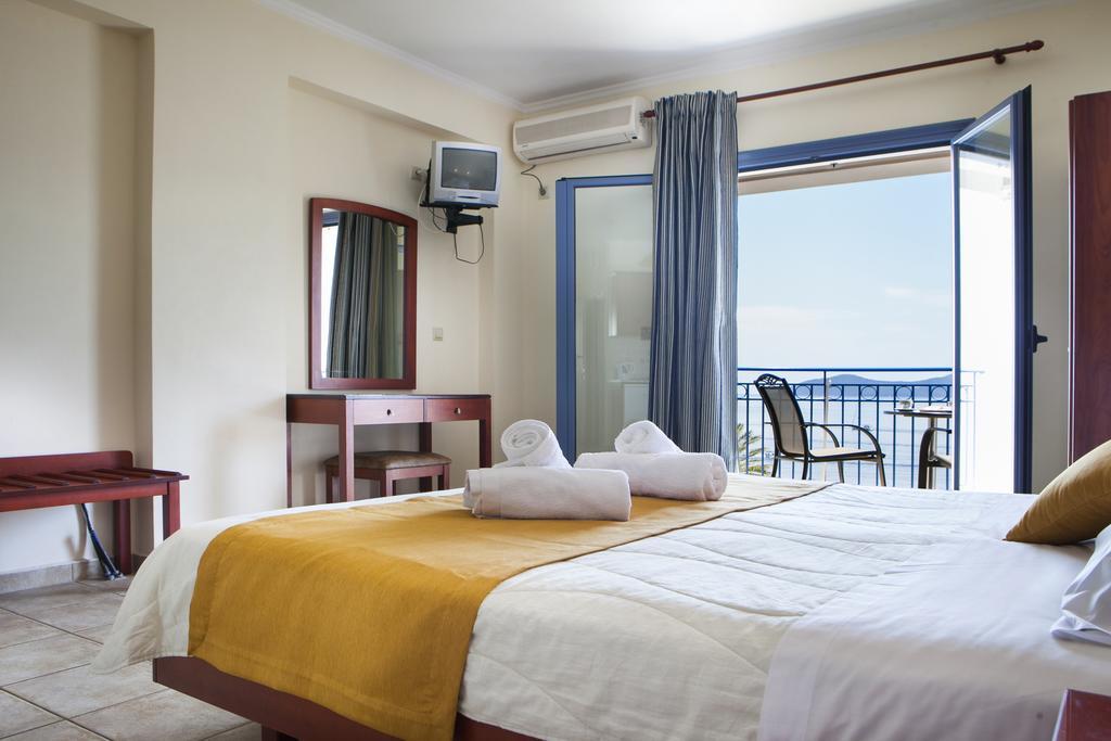 Olive Bay Hotel Agia Efimia Chambre photo